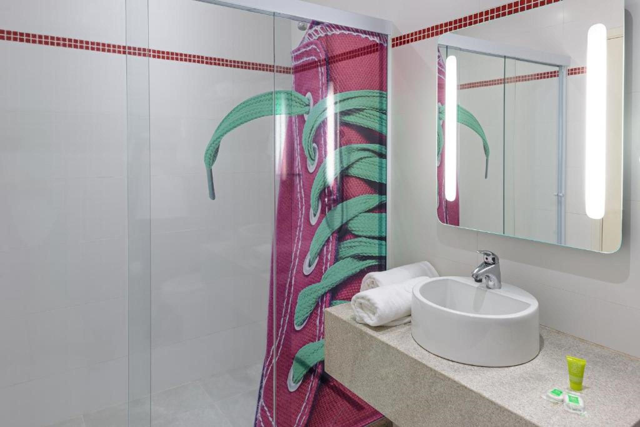 Готель Ibis Styles Бірігуї Екстер'єр фото