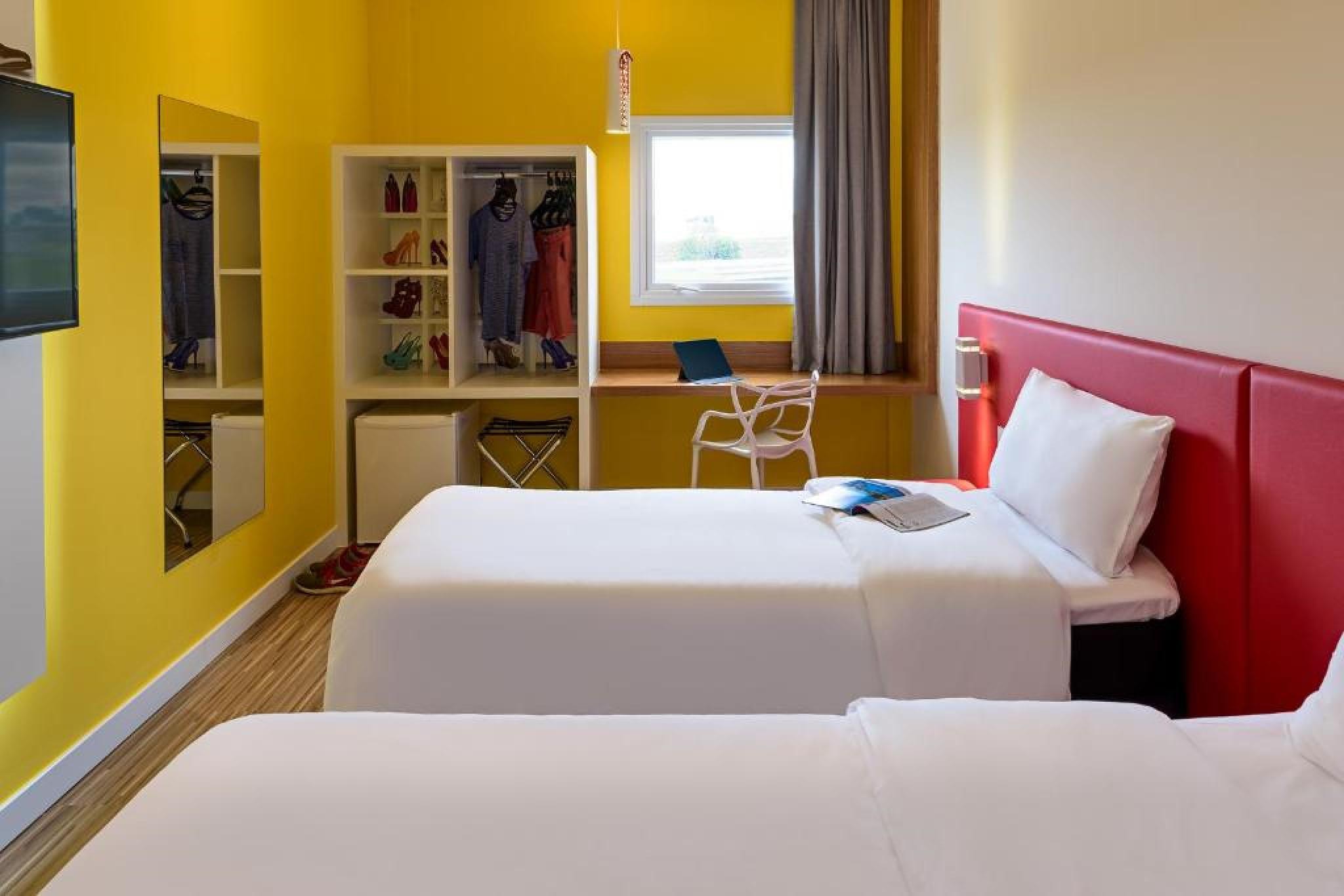 Готель Ibis Styles Бірігуї Екстер'єр фото