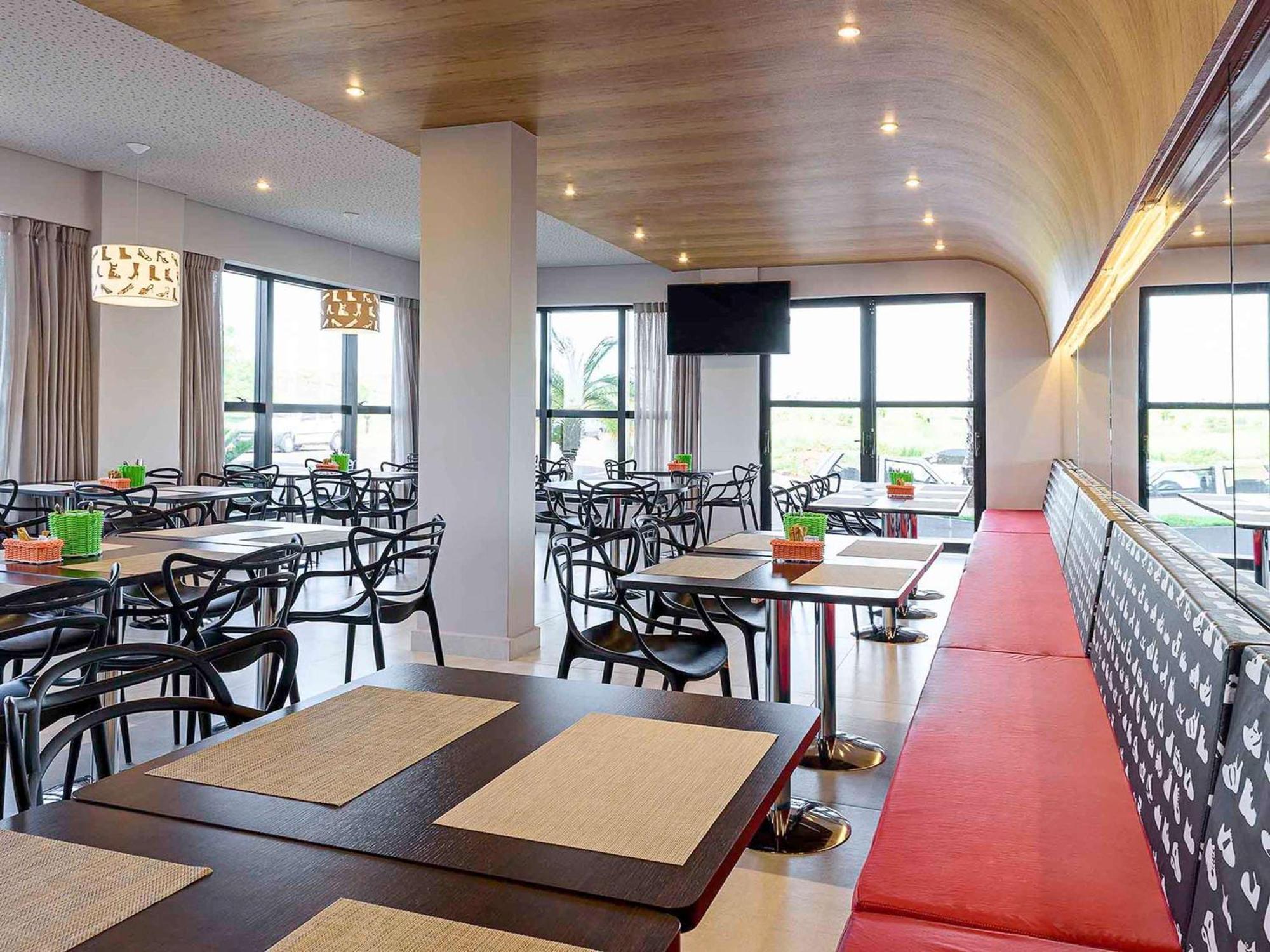 Готель Ibis Styles Бірігуї Екстер'єр фото