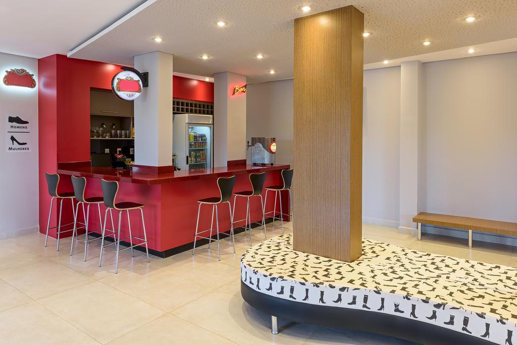 Готель Ibis Styles Бірігуї Екстер'єр фото