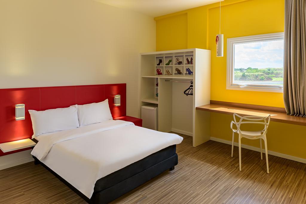 Готель Ibis Styles Бірігуї Екстер'єр фото