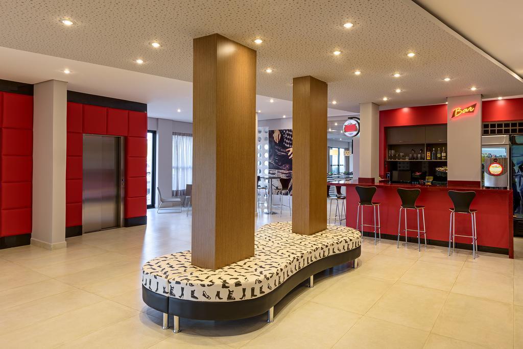 Готель Ibis Styles Бірігуї Екстер'єр фото