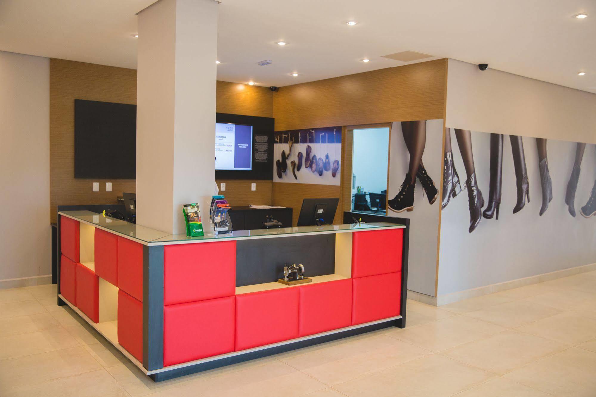 Готель Ibis Styles Бірігуї Екстер'єр фото