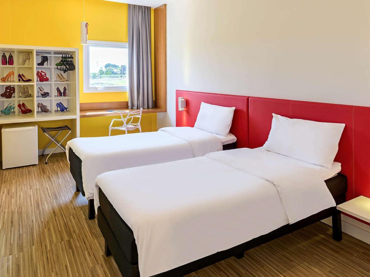 Готель Ibis Styles Бірігуї Екстер'єр фото